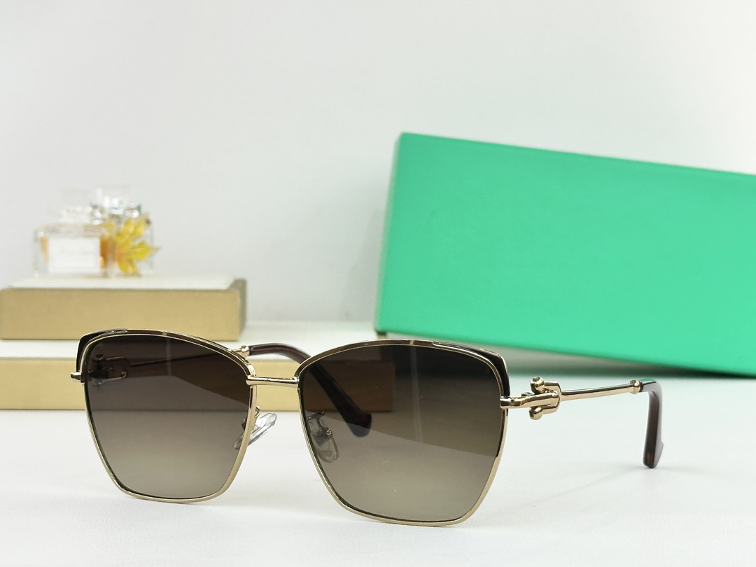 Sunglasses For Men Women Fashion 3097 Summer Designer Stylish High Street Catwalk Style Anti-Ultraviolet UV400 Plate Metal Square Full Frame Glasses