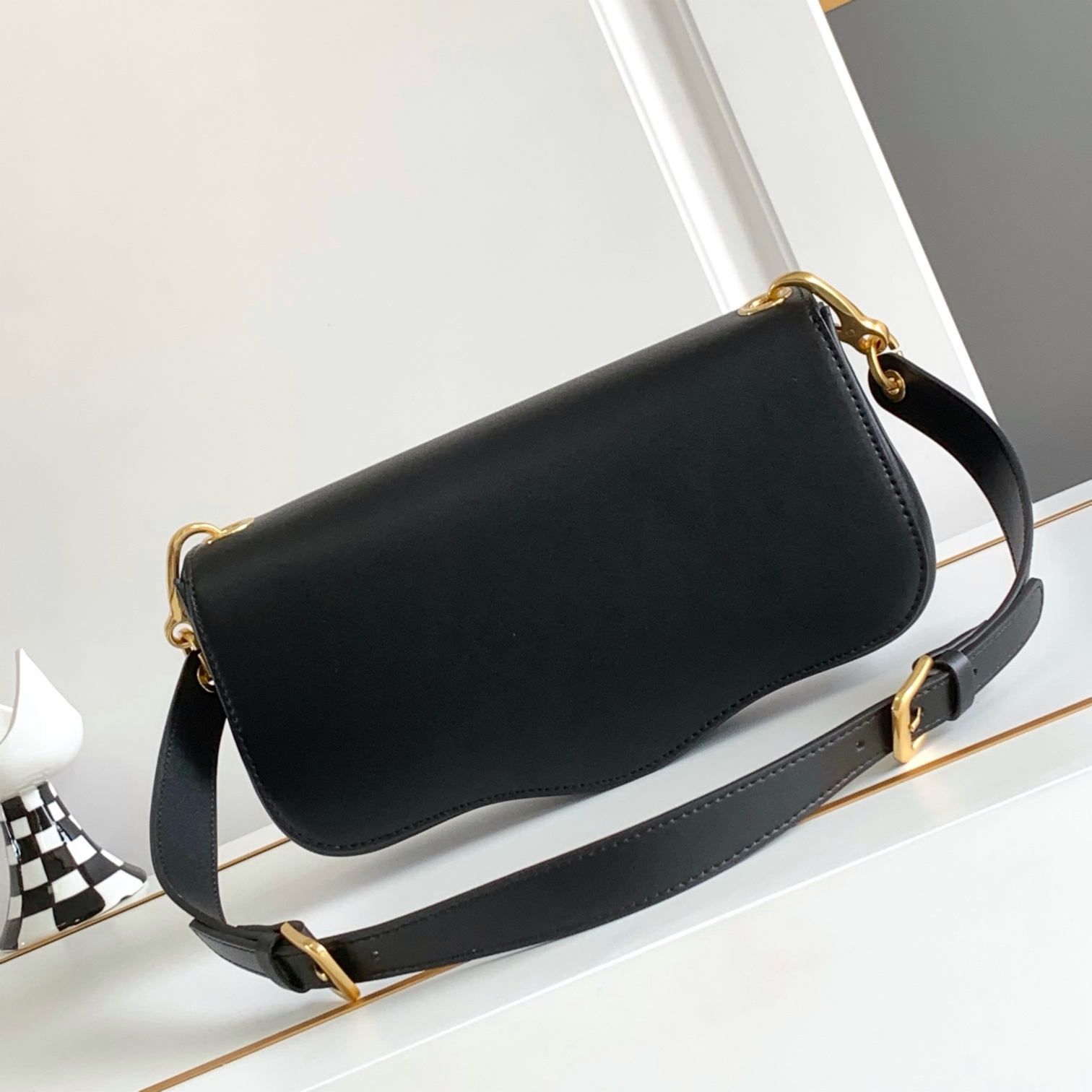 Designer Bag Genuine Leather Shoulder Bag Runway Style with V Logo Calfskin bag Crossbody or Under arm style 5 colors