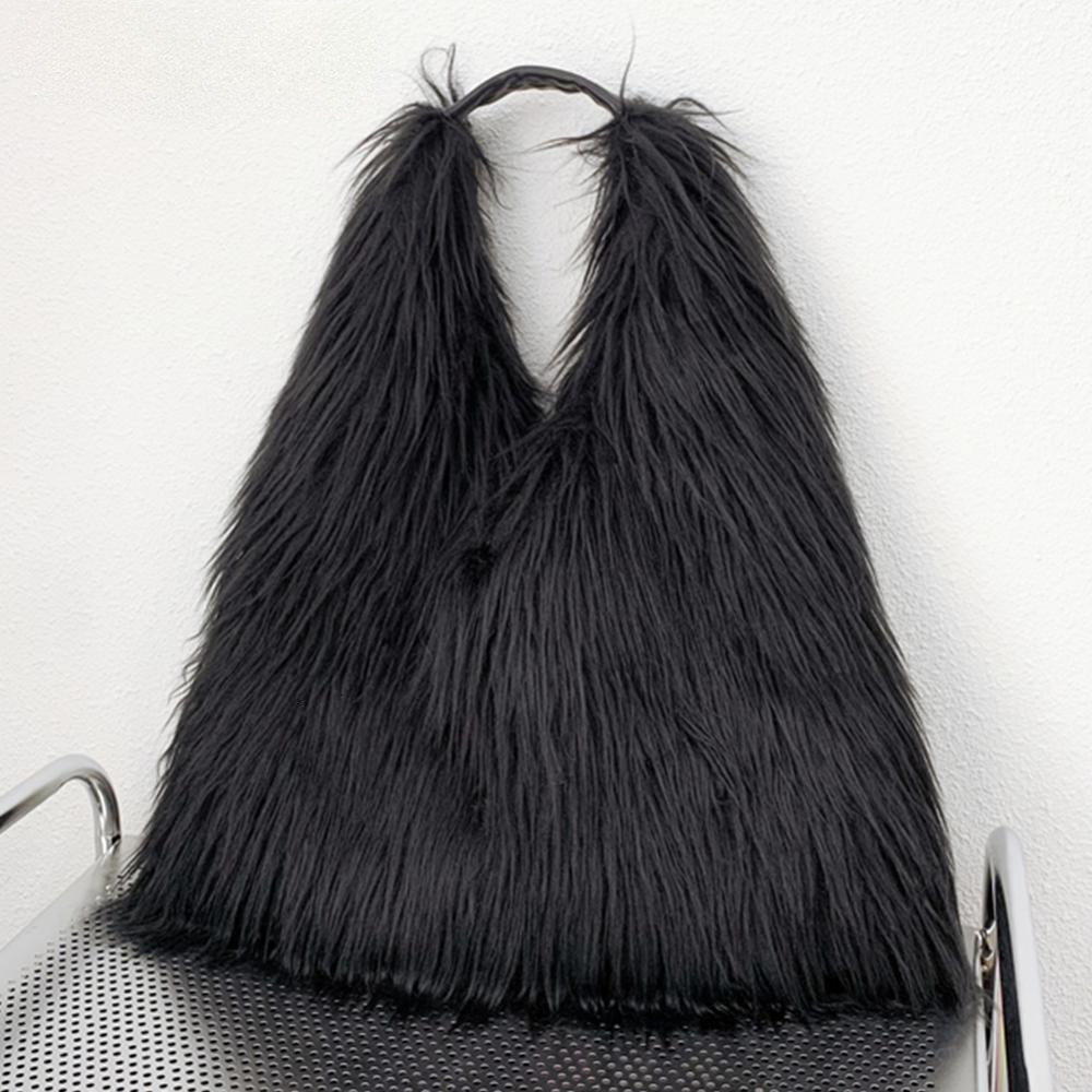 new model Women Fluffy Shoulder Hasp Faux Fur trend Casual trend Plush Tote Handbag Versatile Large Capacity Fall wrap Winter Soft Bag