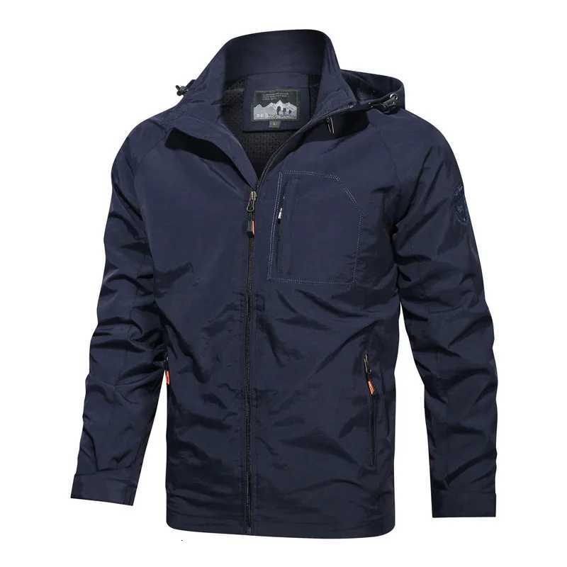 2025 New Spring Thin Windbreaker Jacket Men Solid Color Hoodie Outdoor Clothing New in Outerwears Coats Jackets for MenXJ250826
