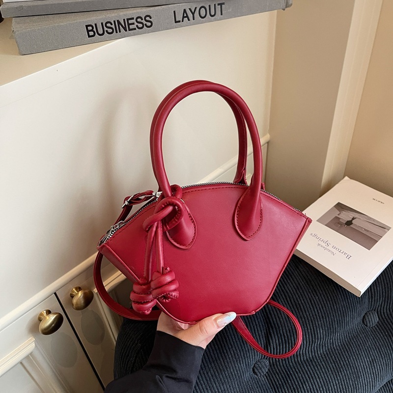 Large Capacity Solid Color New Fashion Texture Women's Fresh and Stylish Summer Handheld Shell Shoulder Crossbody Bag