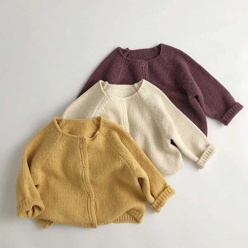 New Autumn and Winter Korean Solid Color Cardigan Men and Girls Childrens Sweater Outdoor Baby Knitted Versatile Cardigan Jacket Z250826