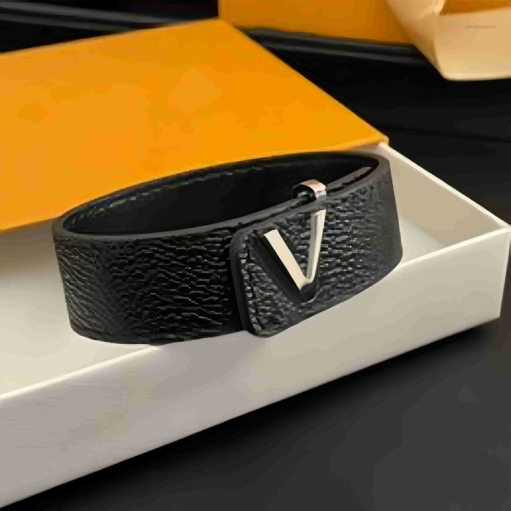 Leather Designer Jewelry Gold Bracelet Designer Bangle Women Men Fashion Charm Braclet inoxydable brand letter flower classic womens mens bracelets