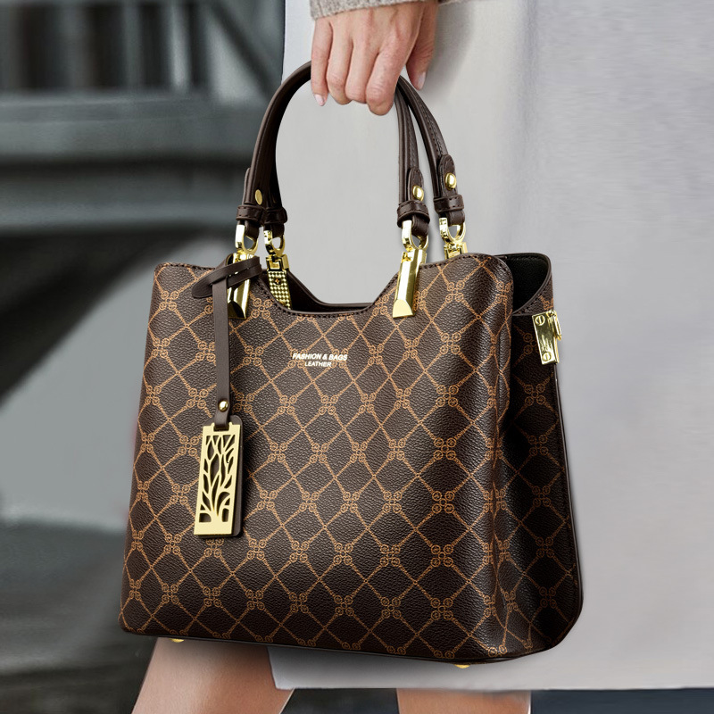 Free Shipping New Designer Bag Light Luxury Printed Women's Bag 2025 Versatile Large Capacity Handbag Commuter Shoulder Bag Trendy Shopping Bag