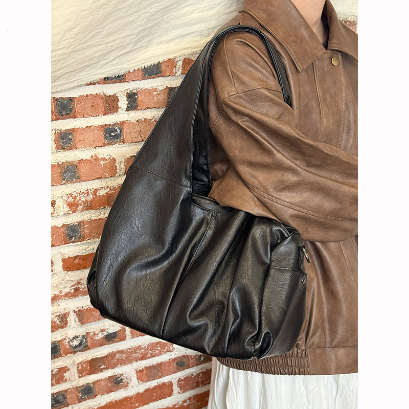 Tote Bag Retro Fashion design Bag Black PU Leather Large Capacity Handbag Shoulder Bag