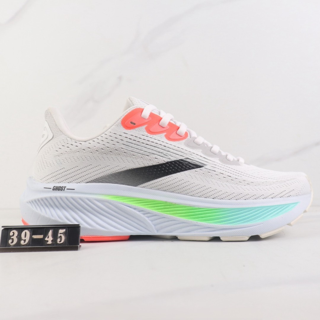 Top Quality Designer Running Shoes Ghost 17 Roam Metallic Gold Photon Dust Pink Thunder Blue Triple Black Flax Vomeros Mens Women Flat Trainers Snea