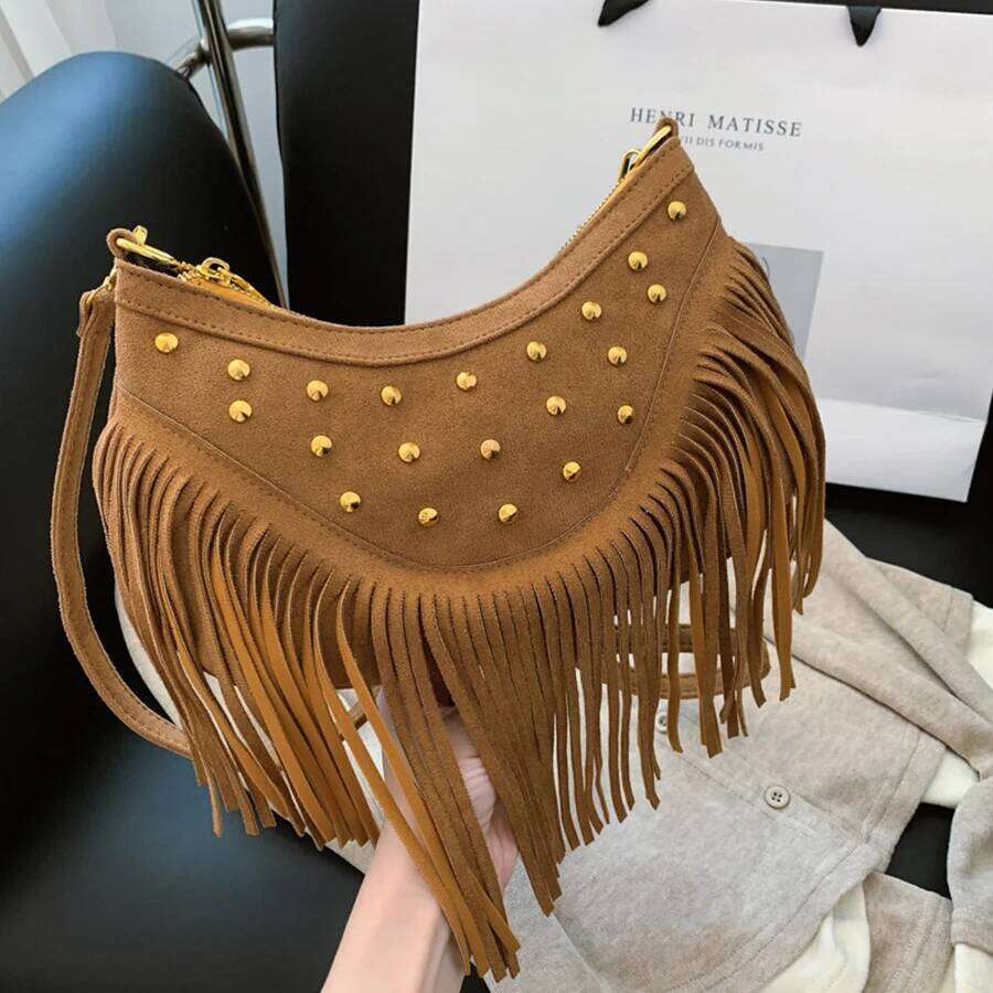 Designer Bags Retro Tassel Rivet Designer Crescent Shoulder Summer New Women Pu Leather Solid Color Underarm Bag Saddle Zip Crossbody Bags Luxury Ba