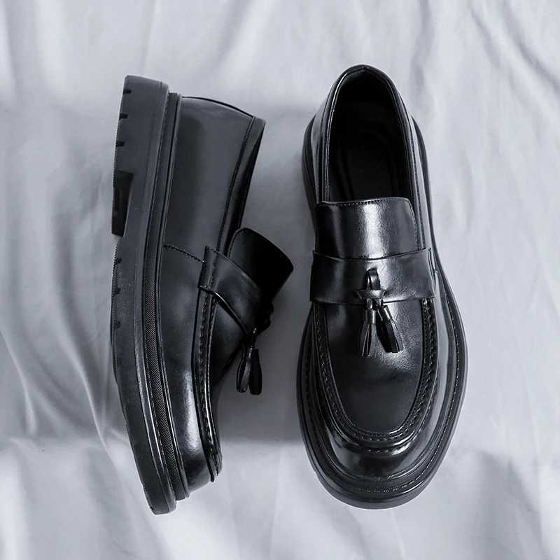 Brand Luxury Tassel Loafers Dress Shoes Men Shoes Black British Style Moccasin Thick Bottom Low Heel Business Formal Mens ShoesXJ250827