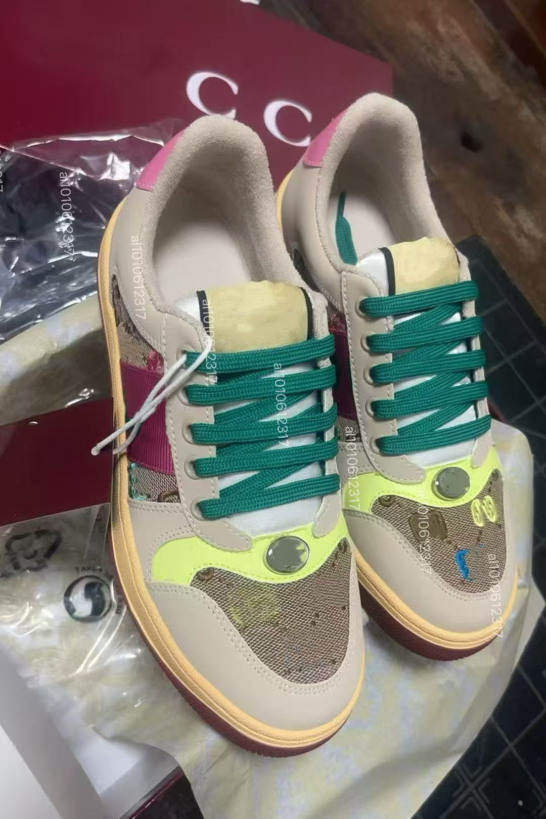 Casual Shoes 100% Real leather Men Womens Ace sneaker with bee in white leather Size 34-45 Embroidered Love Top quality Luxury Italy Ace Supreme Fab