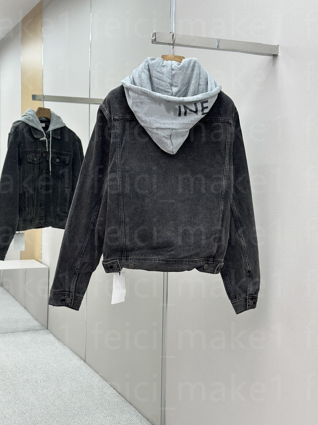 Autumn Mens Hooded Fake two denim Comfortable Oversized Cropped Streetwear Fashion Casual Loose Light Denim Jacket Male Coat