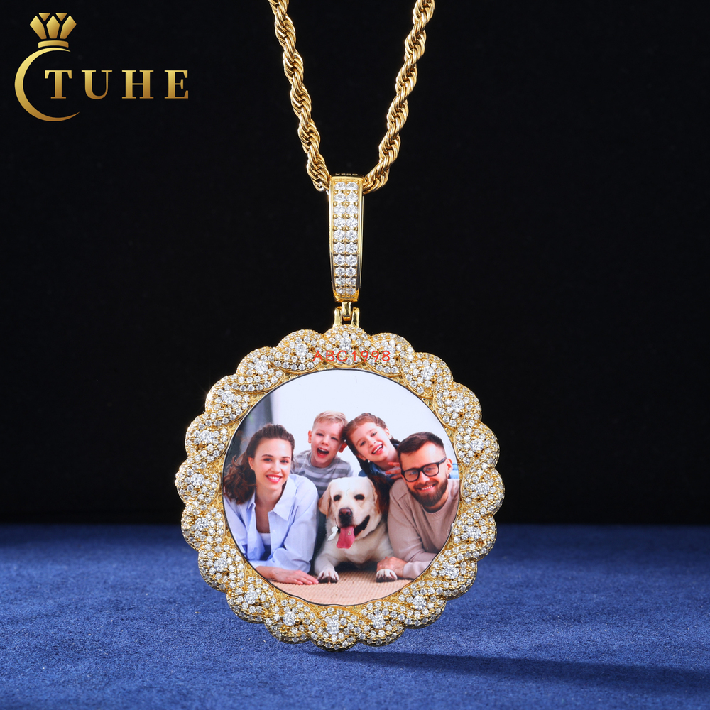 Iced Out 49mm Circle Photo Pendant Gold Plated Brass Cubic Zirconia Memory Jewelry Custom Picture Necklace