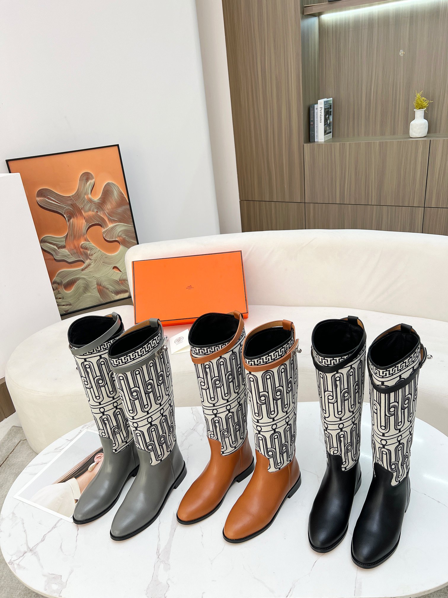 2025 Women long boot low heel genuine leather luxury designer shoes Knee boots black brown strap and Buckle brand booties