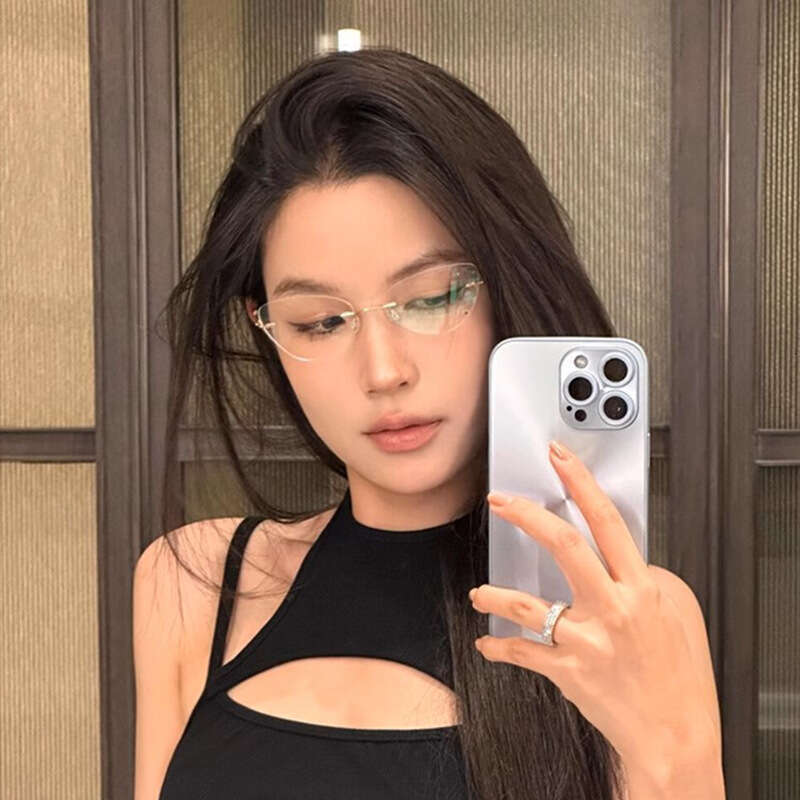 Titanium Frameless Cat Eye for Women Ultra-light Comfortable Blue Light Blocking Pure Desire High-end Feel Prescription Glasses Frame