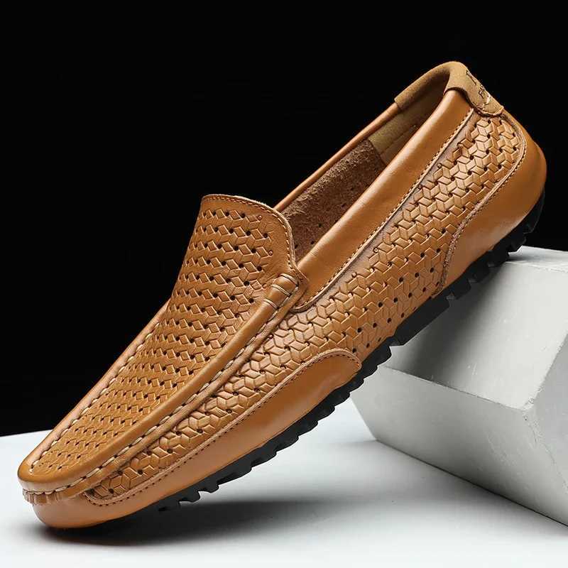 2023 Summer Men Casual Shoes Luxury Brand Genuine Leather Mens Loafers Hollow Out Breathable Slip Driving ShoesXJ250827