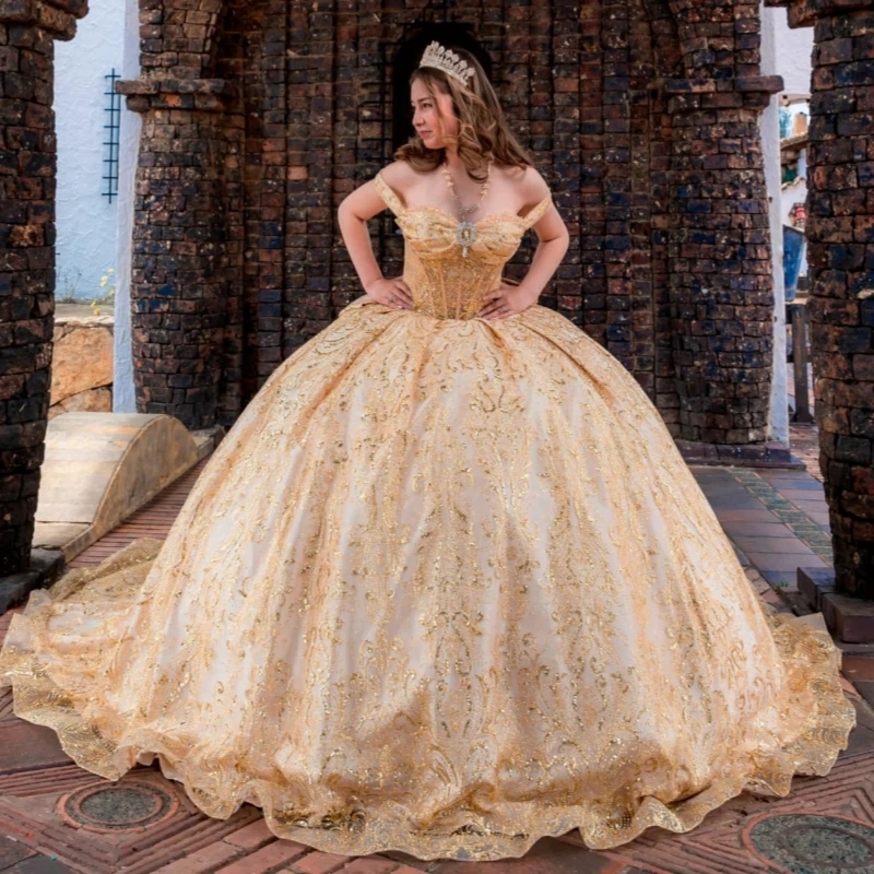 Champagne Shiny Quinceanera Dresses Ball Gown Off The Shoulder Sequin Applique Lace Beading Crystal Bow Tull Corset Sweet 16 Dress Vestidos 15 De An