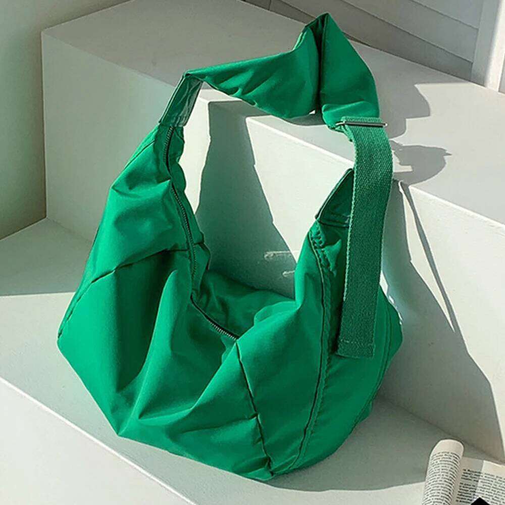 Designer Bags Women Crossbody Fashion Nylon Versatile Travel Large Solid Adjustable Shoulder Straps Ladies Tote Work Bag Luxury Bag