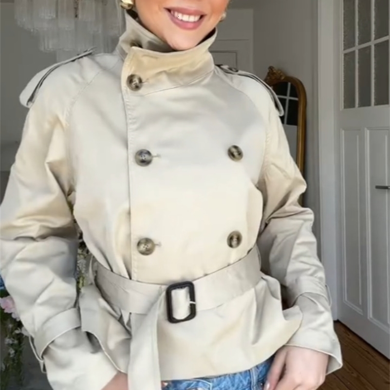 Fashion Flared Sleeve Women Coat Elegant Stand Collar Single Breasted Long Sleeved Female Jacket 2025 Autumn Lady Coats 250826