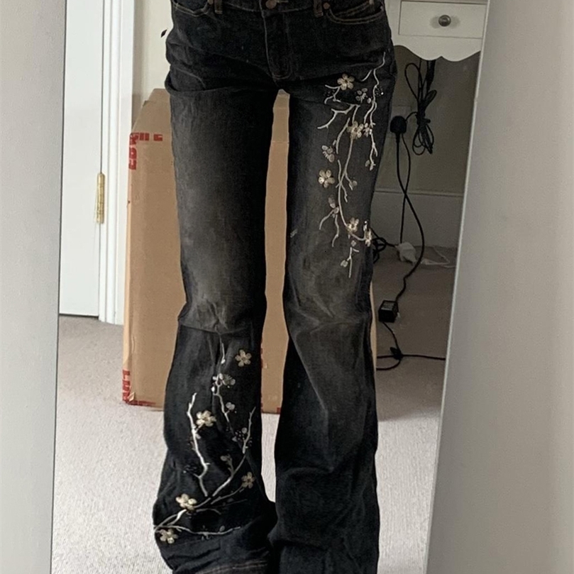 Weekeep Floral Embroidery Jeans Vintage 2000s Low Rise Flared Jeans Women Retro y2k Baggy Denim Pants High Street Basic Trousers250826ww