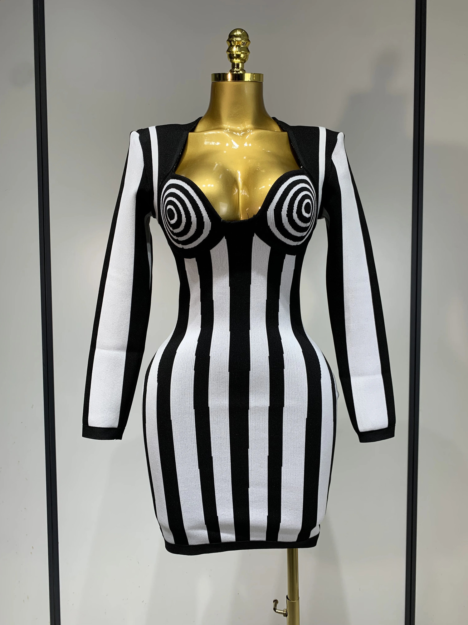 Womeny Sexy Long Sleeve Stripe Black White Mini Bandage Dress Knitted Celebrity Elegant Evening Club Birthday Dresses 250827