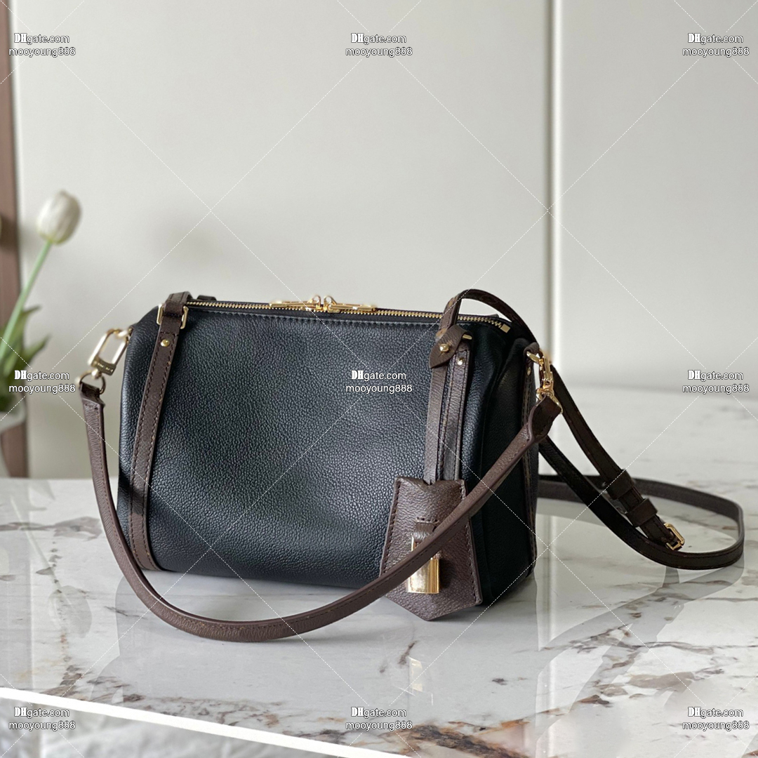 12A Upgrade Mirror Quality Designer Express PM Bags for Women Calfskin Leather Shoulder Bag Black Shoulder Bags Strap Luxury Handbags Crossbody Purs
