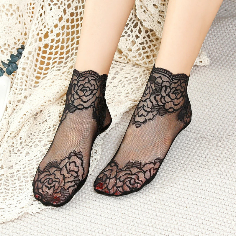 High Quality Fashion Vintag Cotton Women Lace Sock Transparent Summer Floral Lady Girl Thin Short Socks For Drop 250827