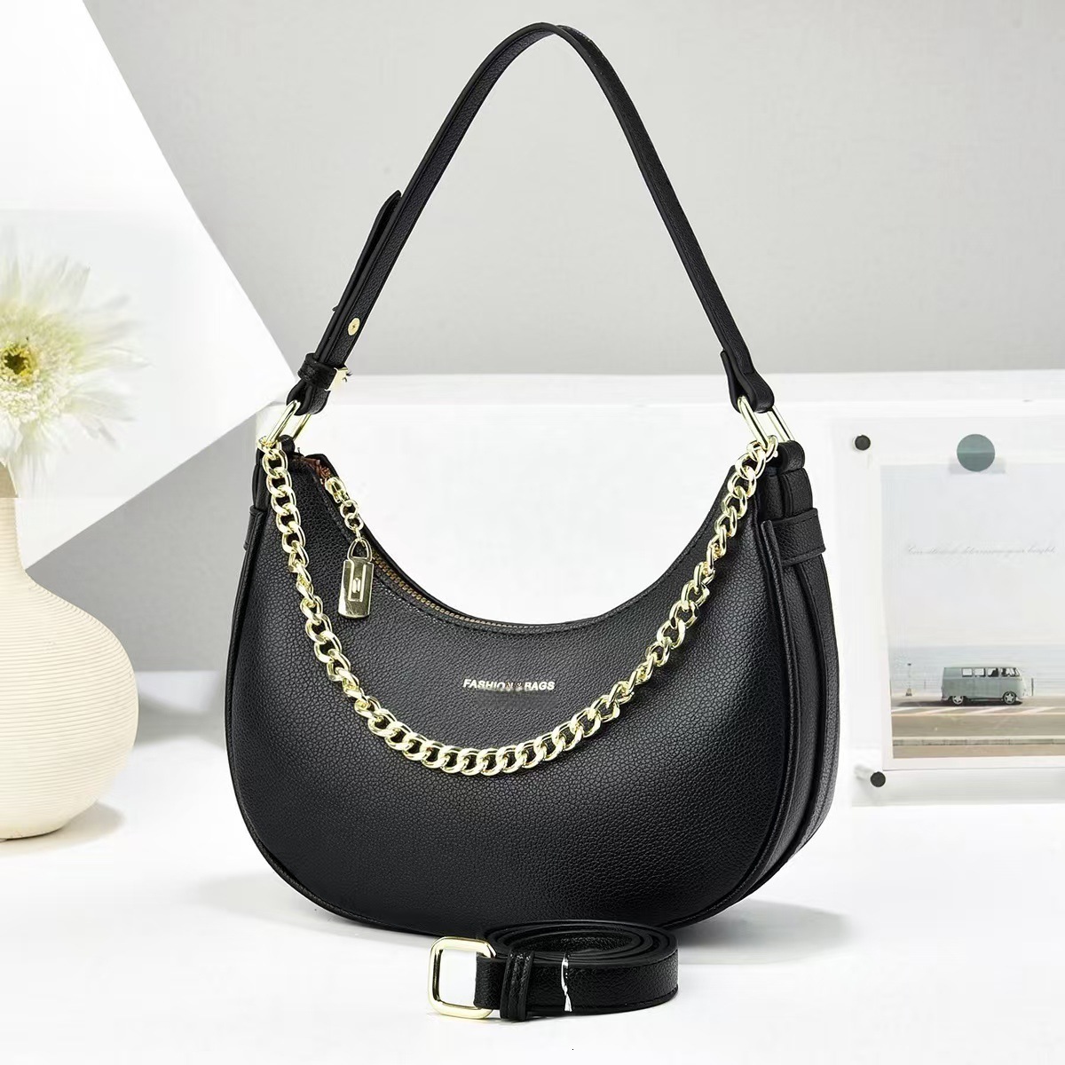 Free Shipping New Designer Bag Trade Manufacturer Direct Sale Elegant Simple Niche Dumpling Bag Large Capacity Trendy Personality Women's Bag T