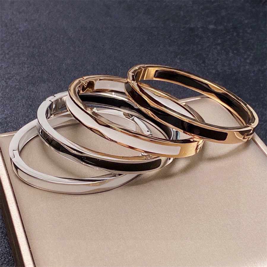 Designer Womens Bangle Luxury Men Bracelet Fashion Bijoux LETTRE DE PRIDE VIMILE VIMILE PRINT PRINT Decoration bracelet Léger Bracelet élégant du