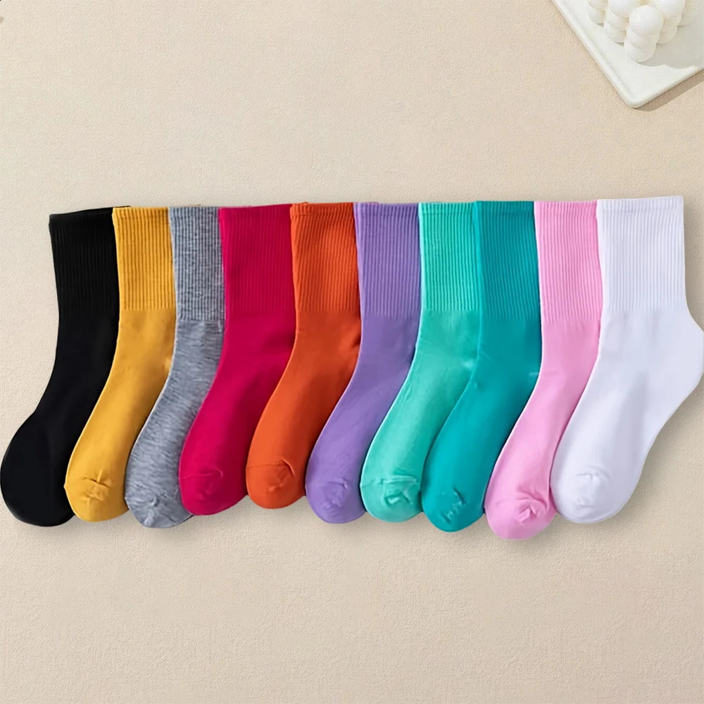 10 Pairs Women Round Neck Socks With Multiple Colors Solid Colors Simple Socks Fashionable And Versatile Casual Mid Length Socks250827