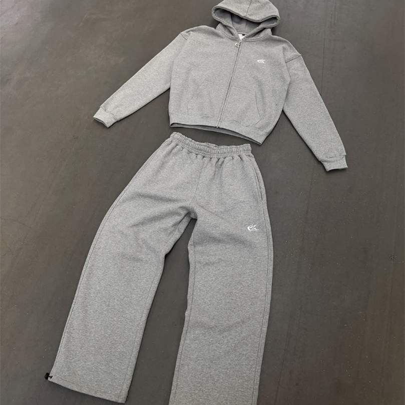 Europe and the United States Vintage Pop Men suit Unique embroidered High Street Harajuku top oversize Fall casual tracksuit250826