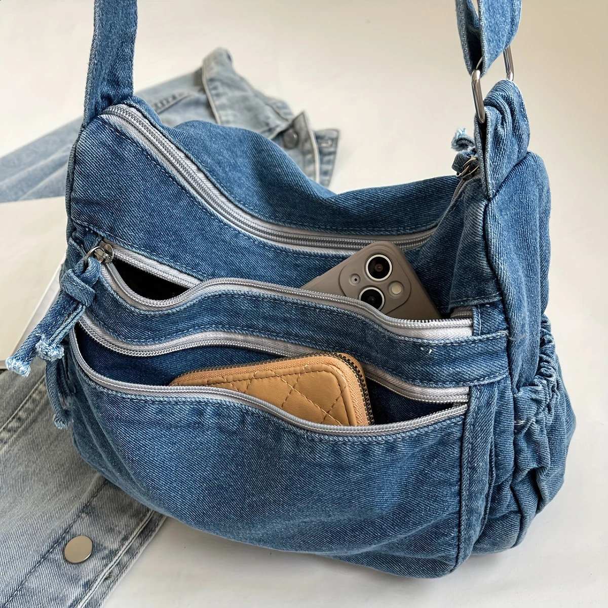 Fashionable and artistic washed denim casual versatile niche trend shoulder bag large capacity messenger bag 250818
