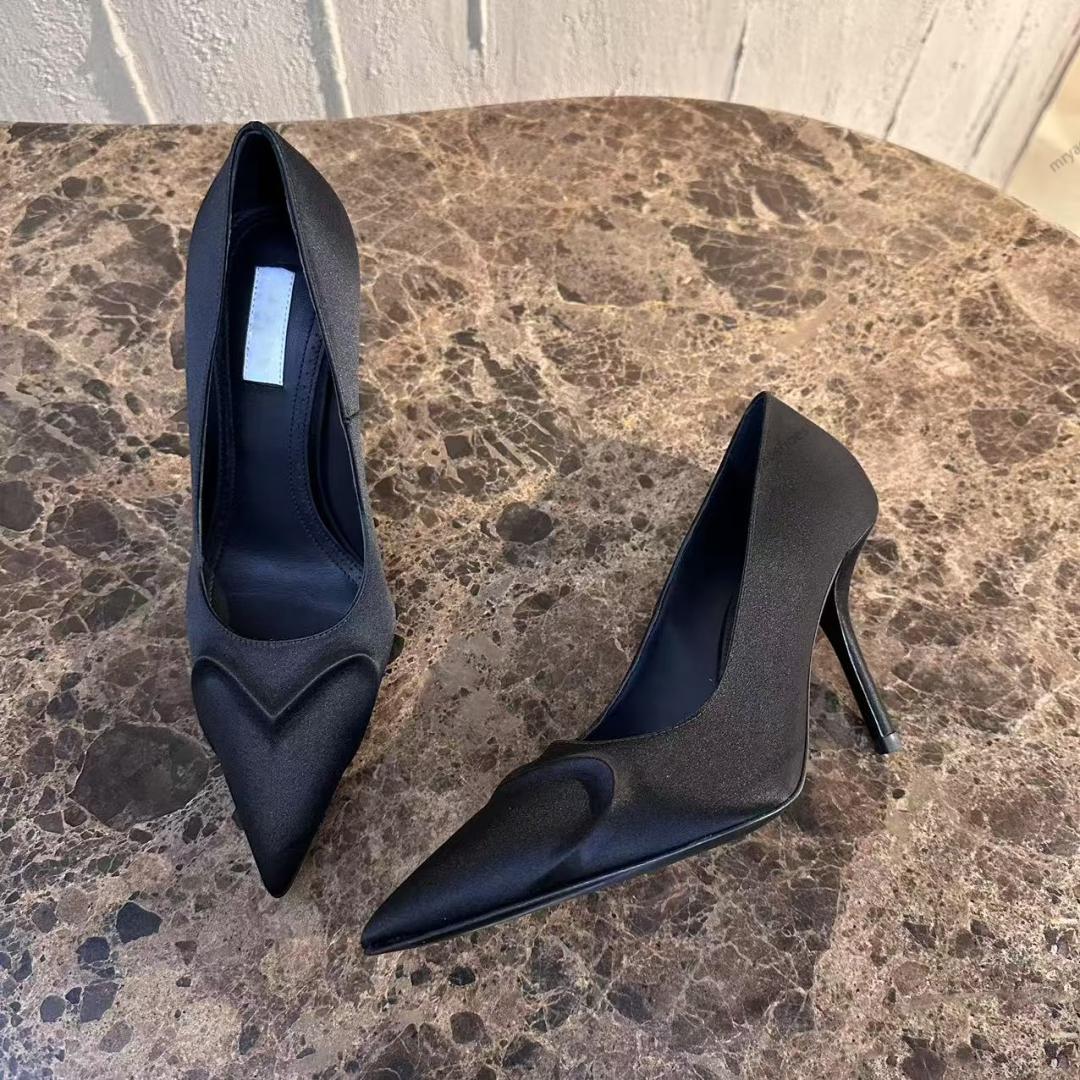 Designers Women Pumps Silk heart-shaped pointed-toe high heels, patent leather thin-heeled single shoes Slip-On Dress Shoes Size 35-42 With Box Top
