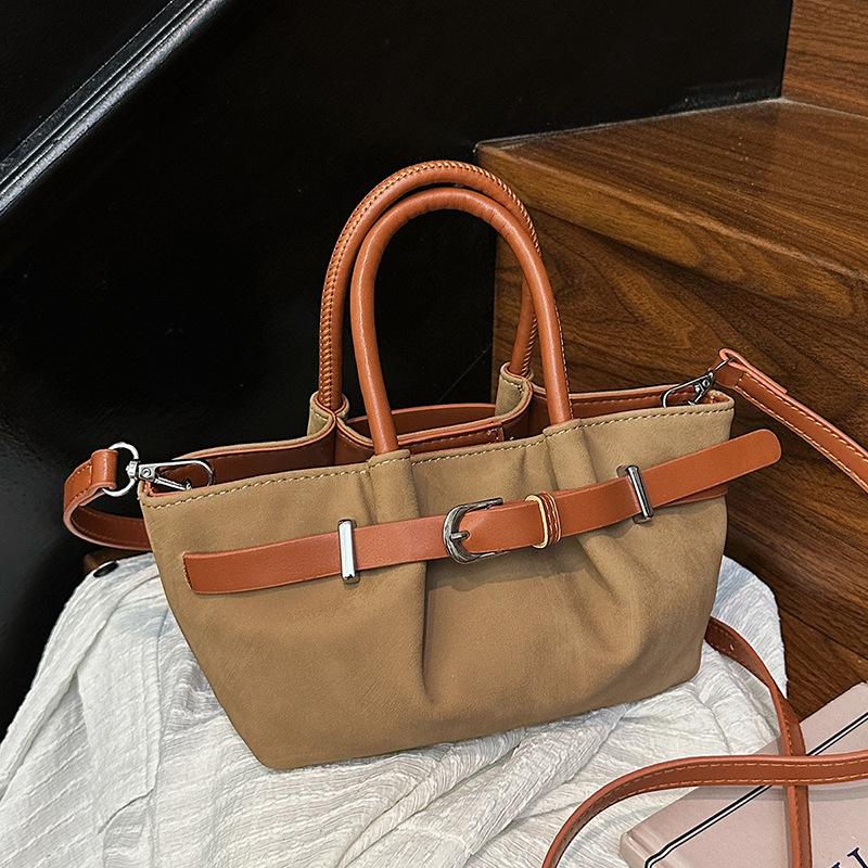 Top Brand High Quality New Style Free Delivery Designer Bag Korean Style High-End Feel, 2025 New Fashion Commuter Crossbody Bag New Free Delivery De