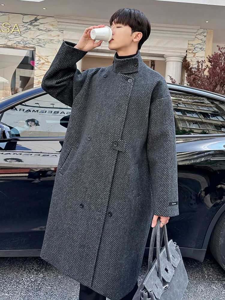 Korean Sle Mens MidLength Woolen Coat Stand Collar Loose OverKnee Windbreaker Fashionable Spring Autumn HighEnd FeelingXJ250827