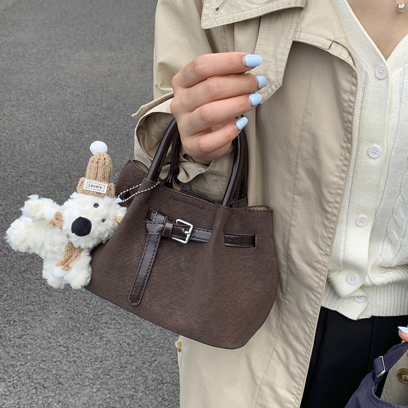 Top Brand High Quality New Style Free Delivery Designer Bag Fashion New Niche Versatile Bucket Shoulder Crossbody High Appearance New Free Delivery