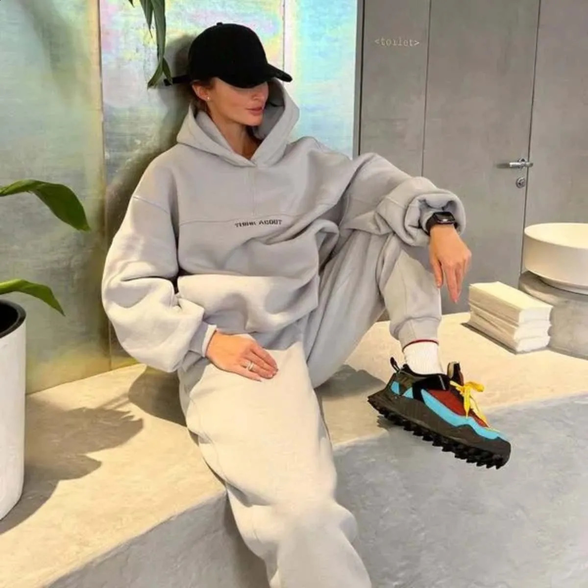 Sports Suit Women 2 Piece Set Hoodie Fleece Pant Autumn Winter Oversized Sportswear Streetwear Sport Sweatshirt Long Sleeve 250826