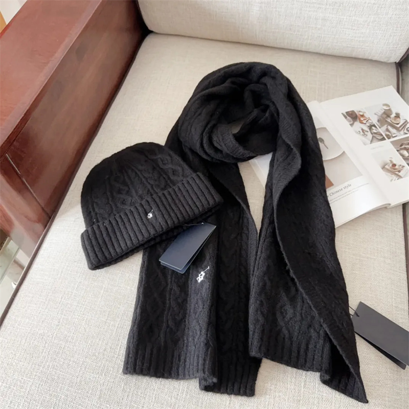 Women's And Men's Designer Hats & Scarves Sets Luxury Scraves Unisex Couple Knitted Beanie Warmth For Autumn And Winter Fashion Gift