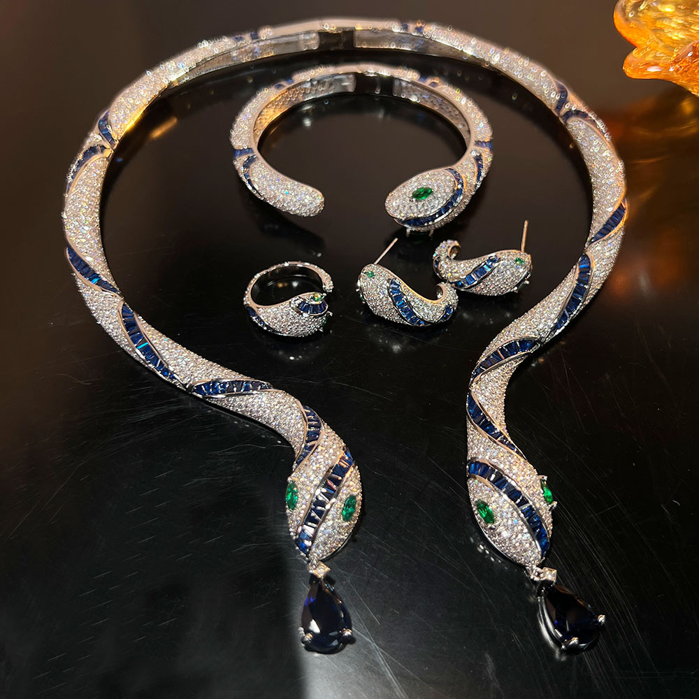 Luxury Fashion Women Necklace Set Gold Plated Bling CZ Iced Out Snake Necklace Earrings Bracelet Ring For Party Wedding Nice Gift