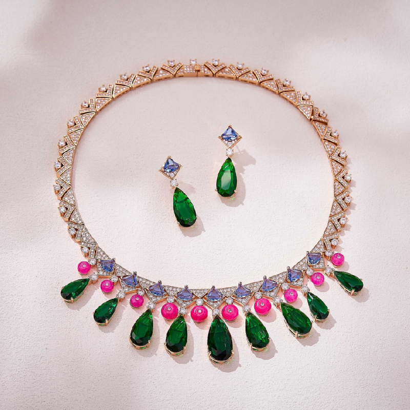 Designer Collection Dinner Party Earrings Necklace Inlay Cubic Zircon Diamond Green Drop-shaped Red Beads Tassels Pendant Plated Gold Party Jewelry