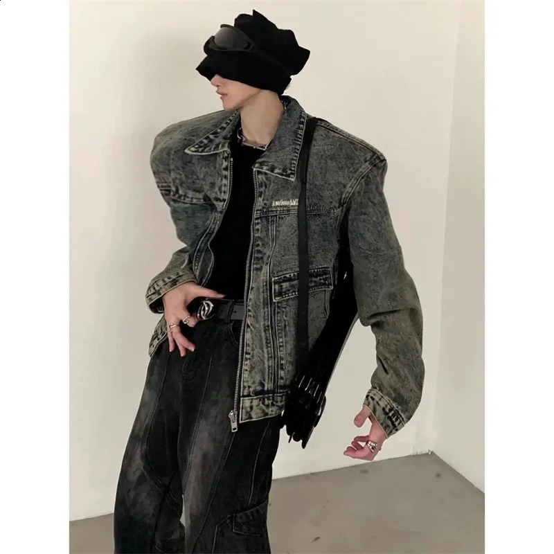 Original Retro Washed Shoulder Padded Denim Jacket for Men Niche Highend Sense Spring and Autumn Short Jacket Trend 250827