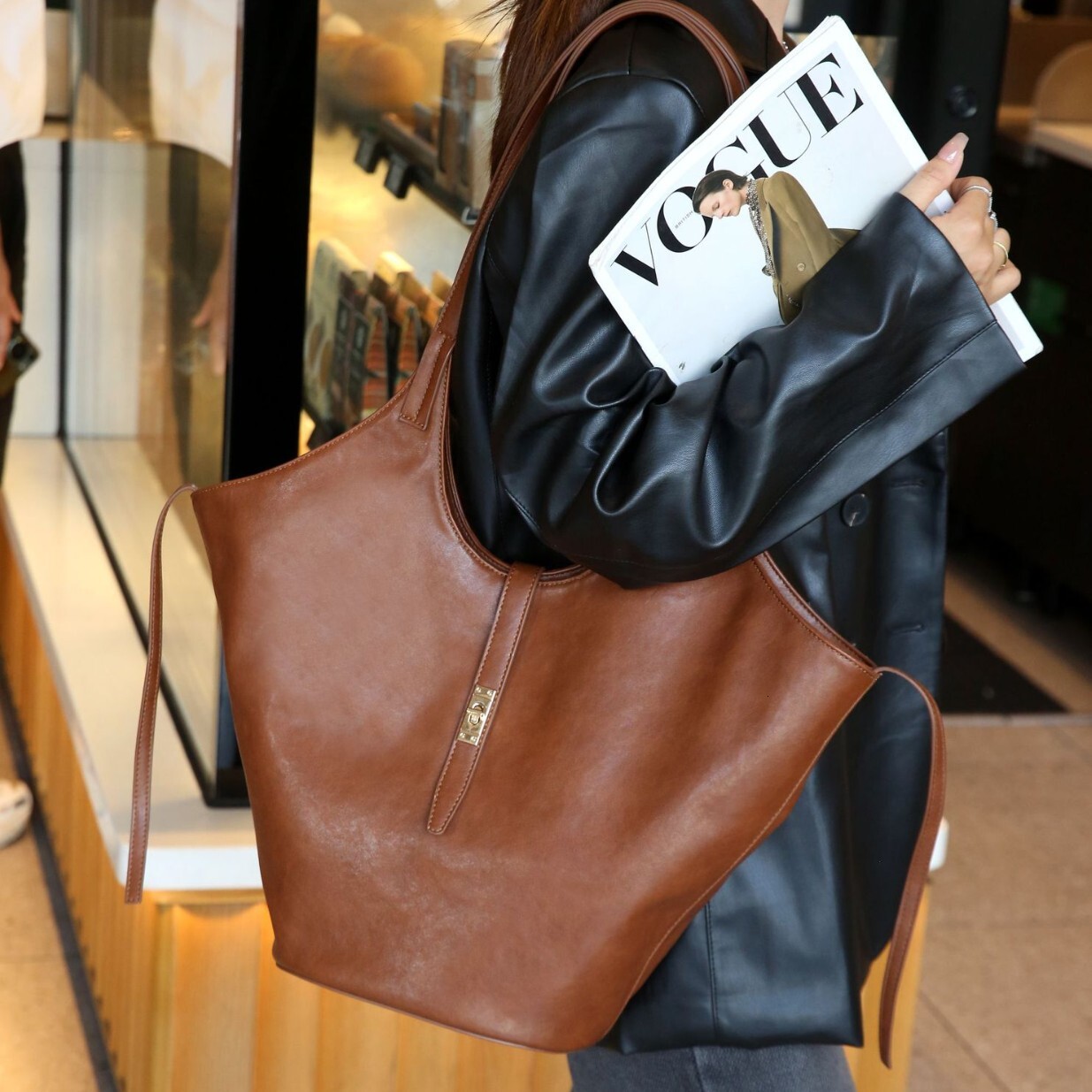 Brown Tote Work Commute, Casual Fashion Bucket Bag, High-End Large Capacity Shoulder Bag for Women