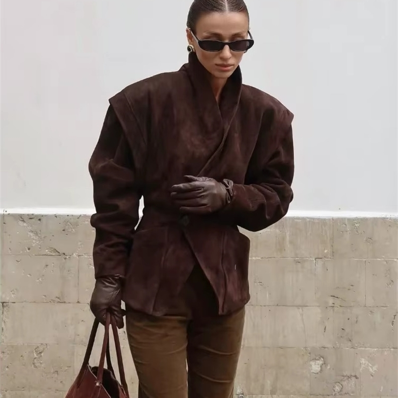 Vintage Brown Suede Jackets Women Fashion Solid V Neck Long Sleeve Pocket Lapel Single Button Jacket 2025 Fashion Street Outwear 250827