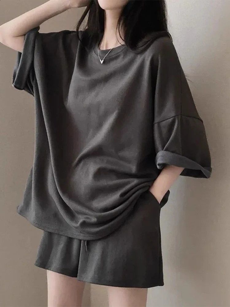 Loose ort Sve Tirt And Wide Leg orts Set for Women Summer Sle Simple Ele Casual Sportswear Two Piece 250828
