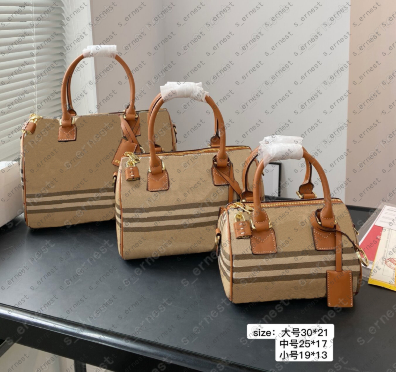 Designer bag free shipping 2025 new fashionable commuting high-end texture printed pillow bag hand-held shoulder crossbody bag for women
