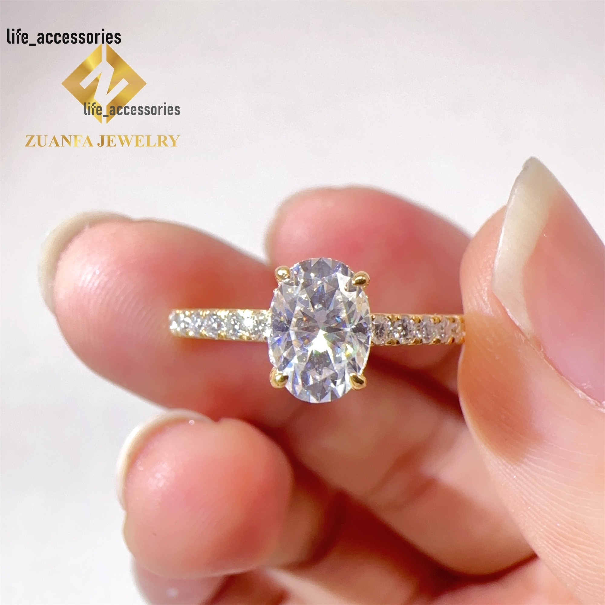 GRA Certificates Low Price Bridal Jewelry Wedding 925 Sterling Silver Yellow Gold Plated 1ct Oval VVS Moissanite Engagement Ring