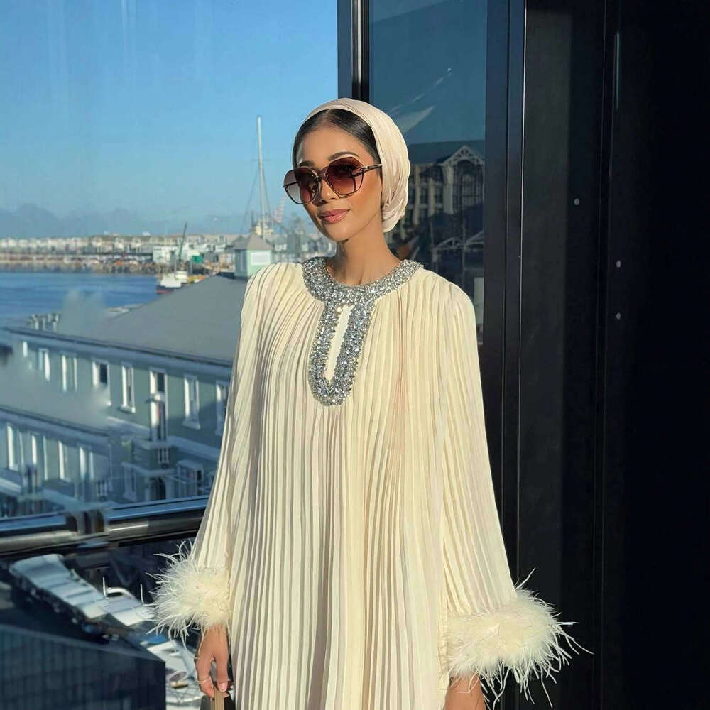 2025 Spring Autumn New Socialite Cross-Border European and American Round Neck Ostrich Feather Patchwork Sleeve Pleated Long Dress