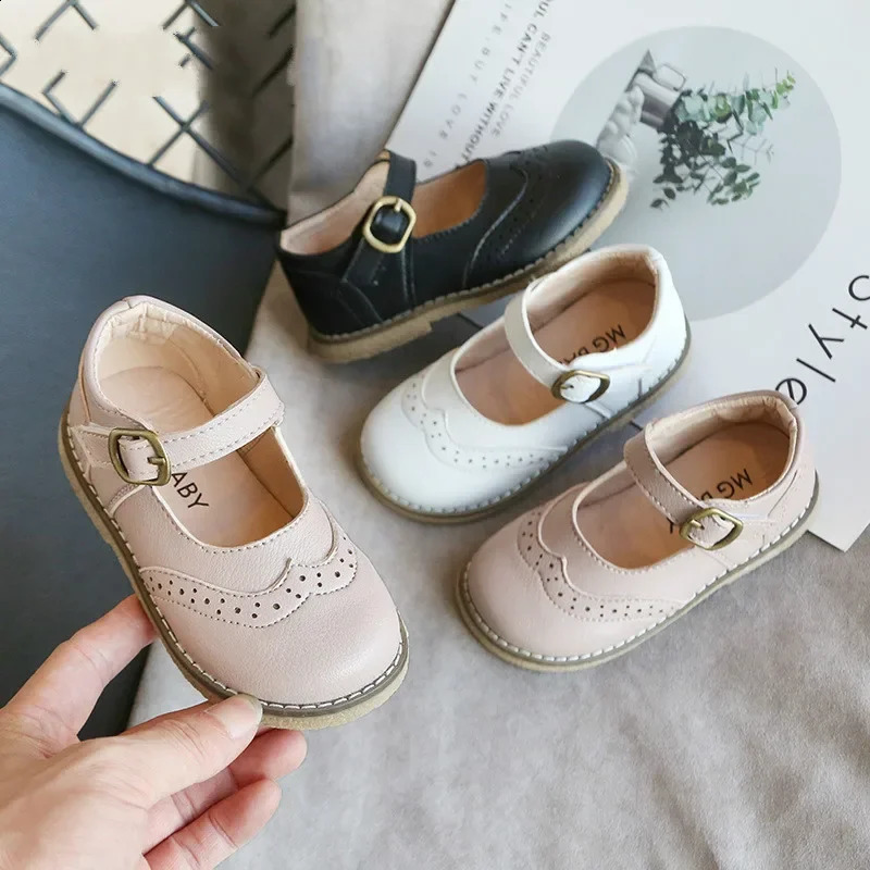 Grils Leather Shoes Casual Girls Autumn Winter Kids Pu Show White Shoes Childrens Black Pink size 2130 Flats250828