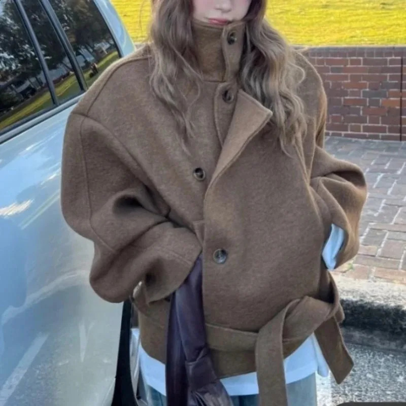 Lazy Retro Temperament Standing Collar Woolen Coat for Womens 2025 Autumn and Winter Highend Woolen Coat 250827
