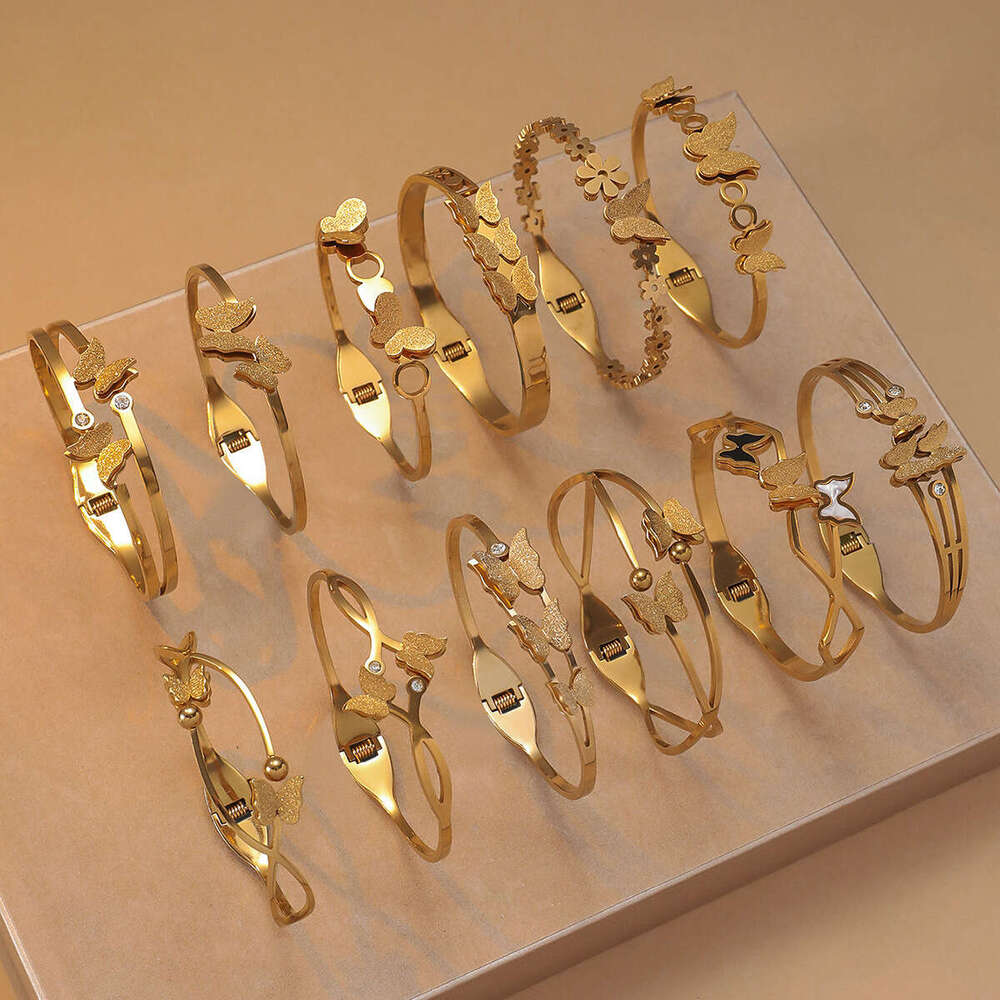 Designer Bracelet for Women Luxury Jewelry Gold Bracelet Ins Niche Design Double Butterfly Matte Simple Gold-Plated Titanium Steel Bracelet Women�