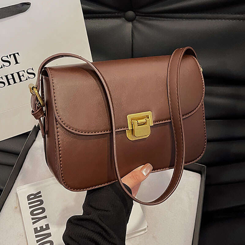 Solid color underarm 2023 new trendy versatile shoulder high-end and fashionable crossbody women's bag, small square bag