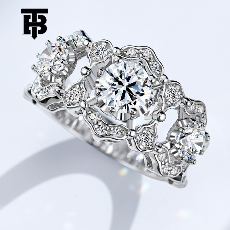 Free Shipping For New Designer Accessories Vintage Lace Light Luxury Niche Stunning Three-stone Light Luxury Niche Silver Ring High-end Zircon Index